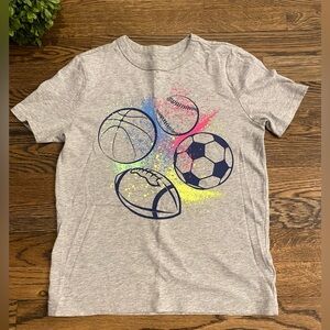 GAP Gray Sports Graphic Kids T-Shirt Sz M (8)